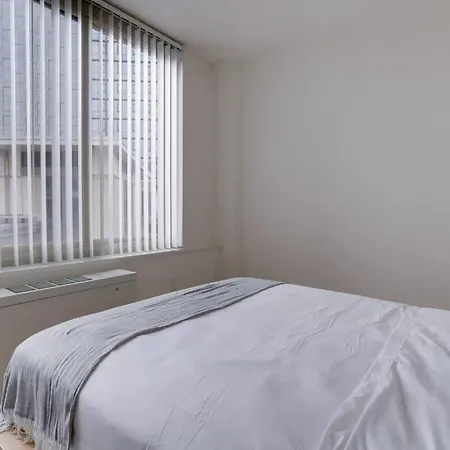 Modern & Spacious 2Br + Den Condo @Crystal City Arlington Extérieur photo