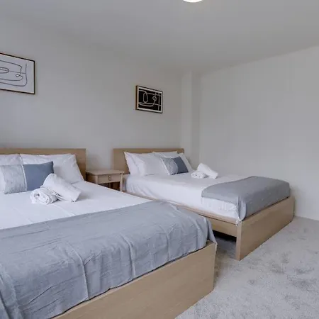 Modern & Spacious 2Br + Den Condo @Crystal City Arlington Extérieur photo