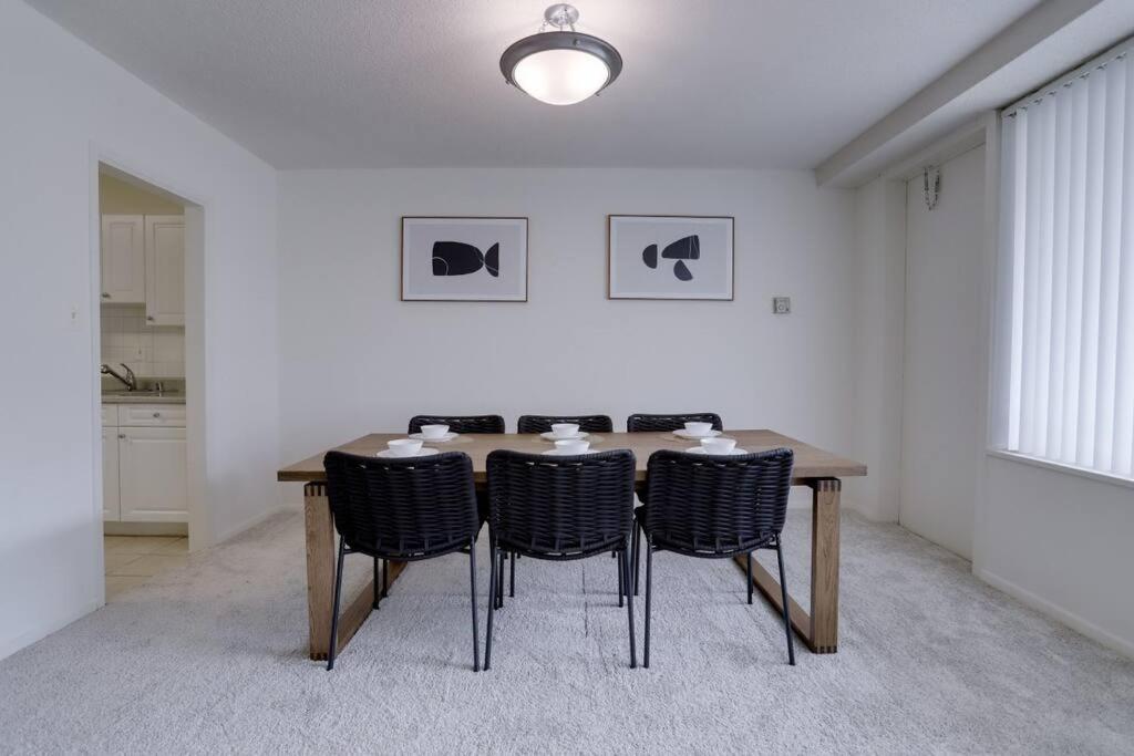 Modern & Spacious 2br + Den @crystal Appartement Arlington