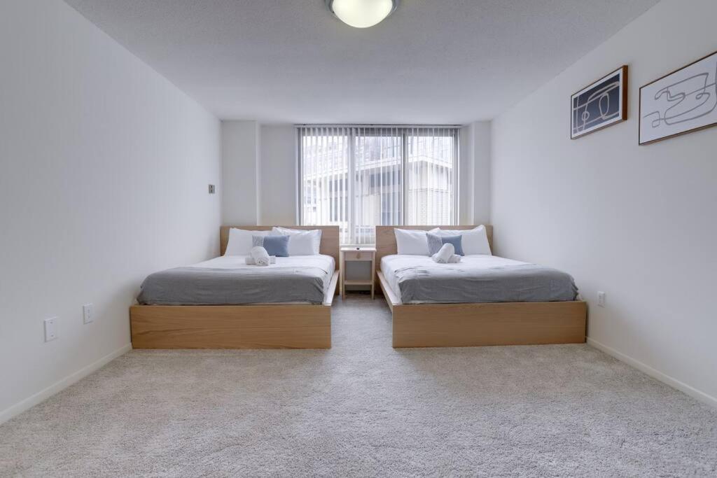 Appartement Modern & Spacious 2br + Den @crystal *